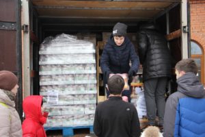 14 тонн гуманитарной помощи для малоимущих семей