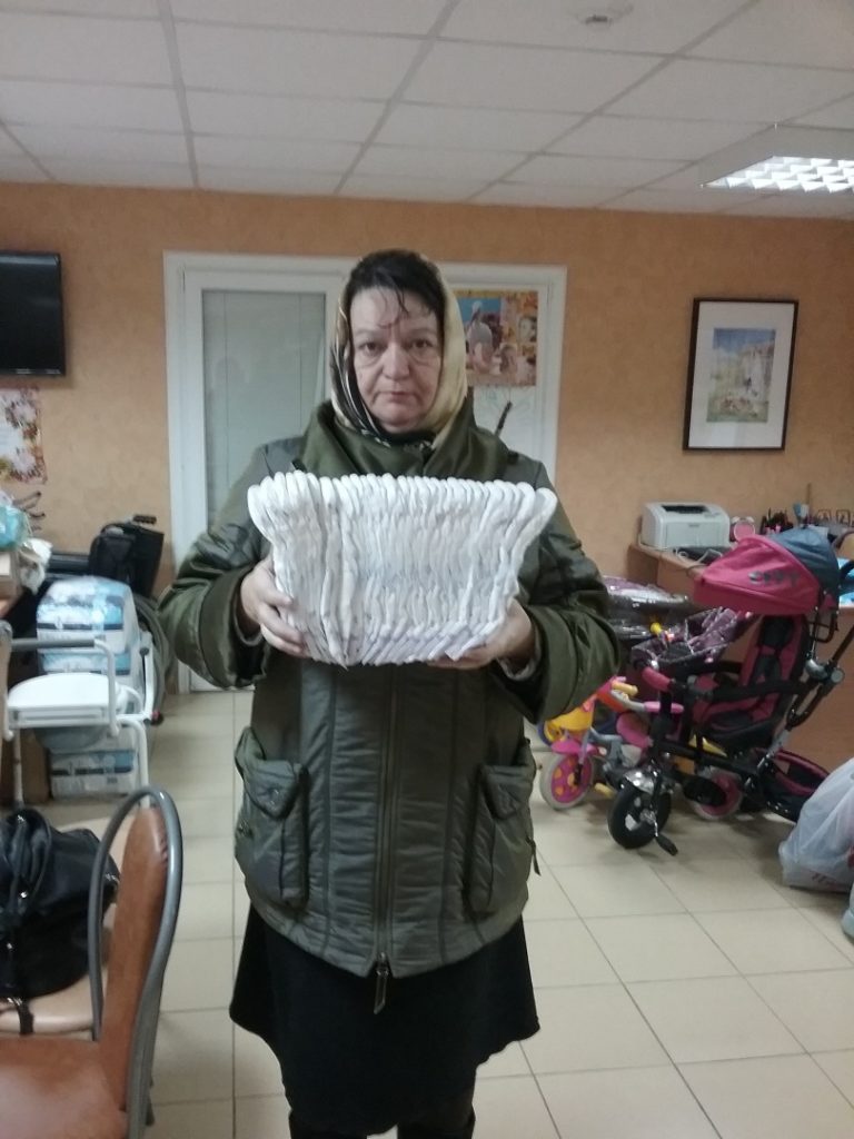 Семьи Дзерзинского городского округа получили помощь к Михайловским дням